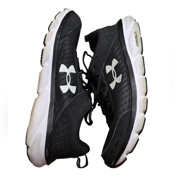 Under Armour Charged Assert Black White Sneakers 10.5 - Picture 4 of 8